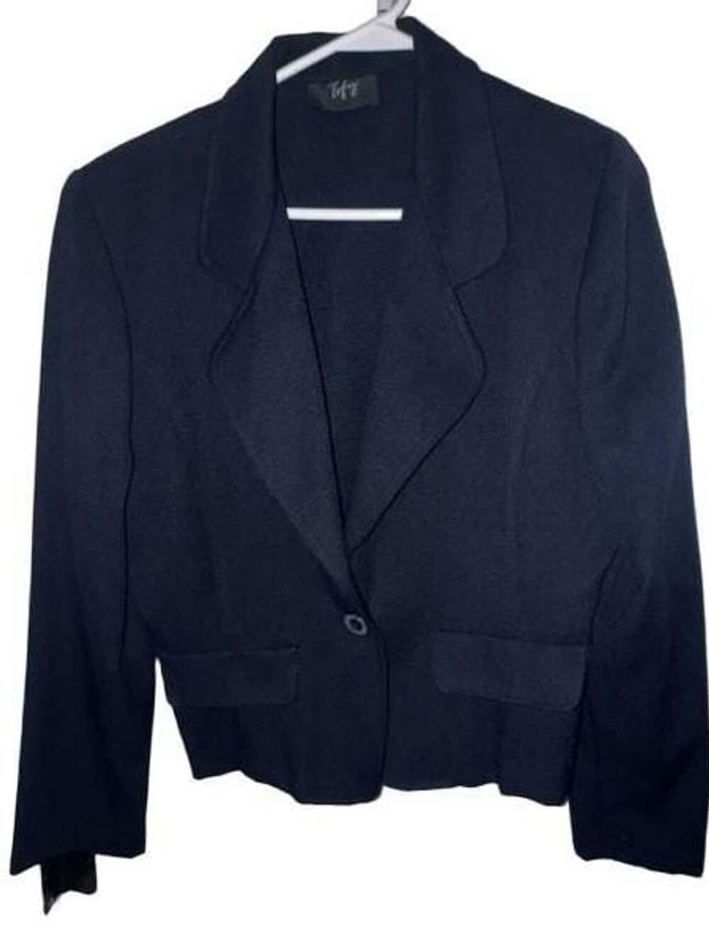 Vintage Tofny Womenβs Navy Blue 2 Piece Suit Blazer Pleated Skiry Made in USA SZ